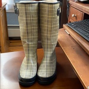Rain boots